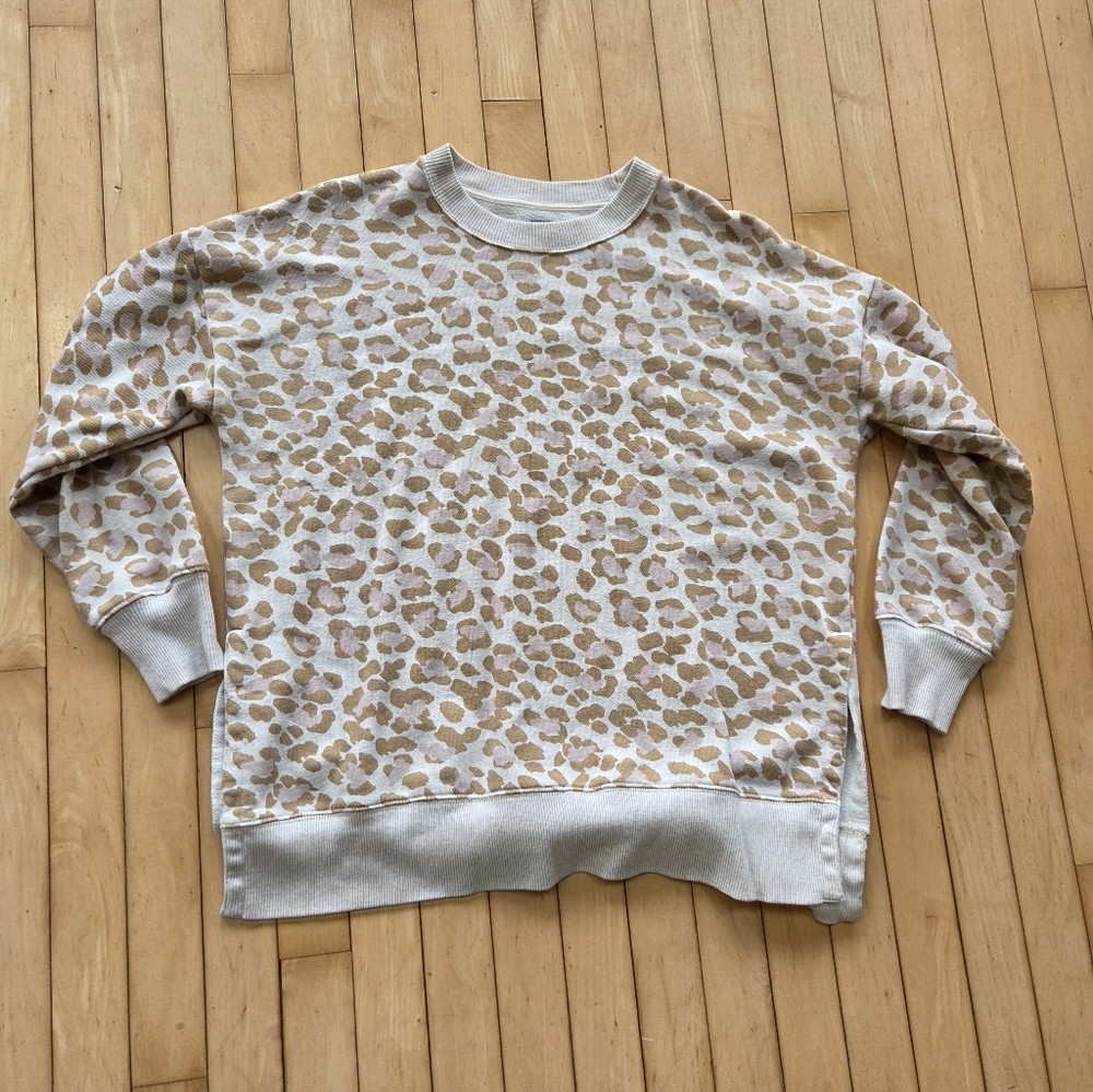Arie Leopard Print Womens Sweater
